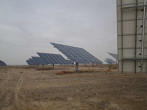 Two-axis tracking bracket system